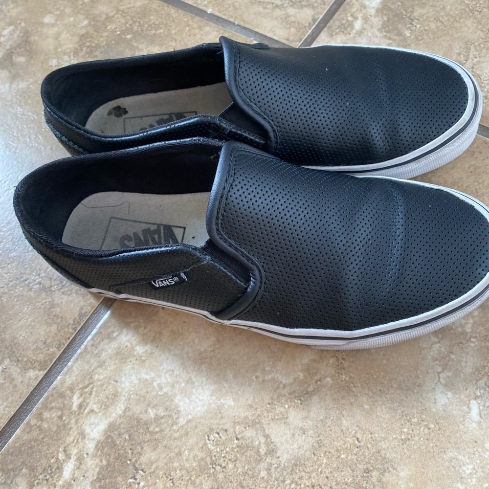 Vans - Picture 3 of 6